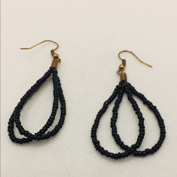 BLACK SEED BEAD DANGLE/DROP EARRINGS - Picture 7 of 10